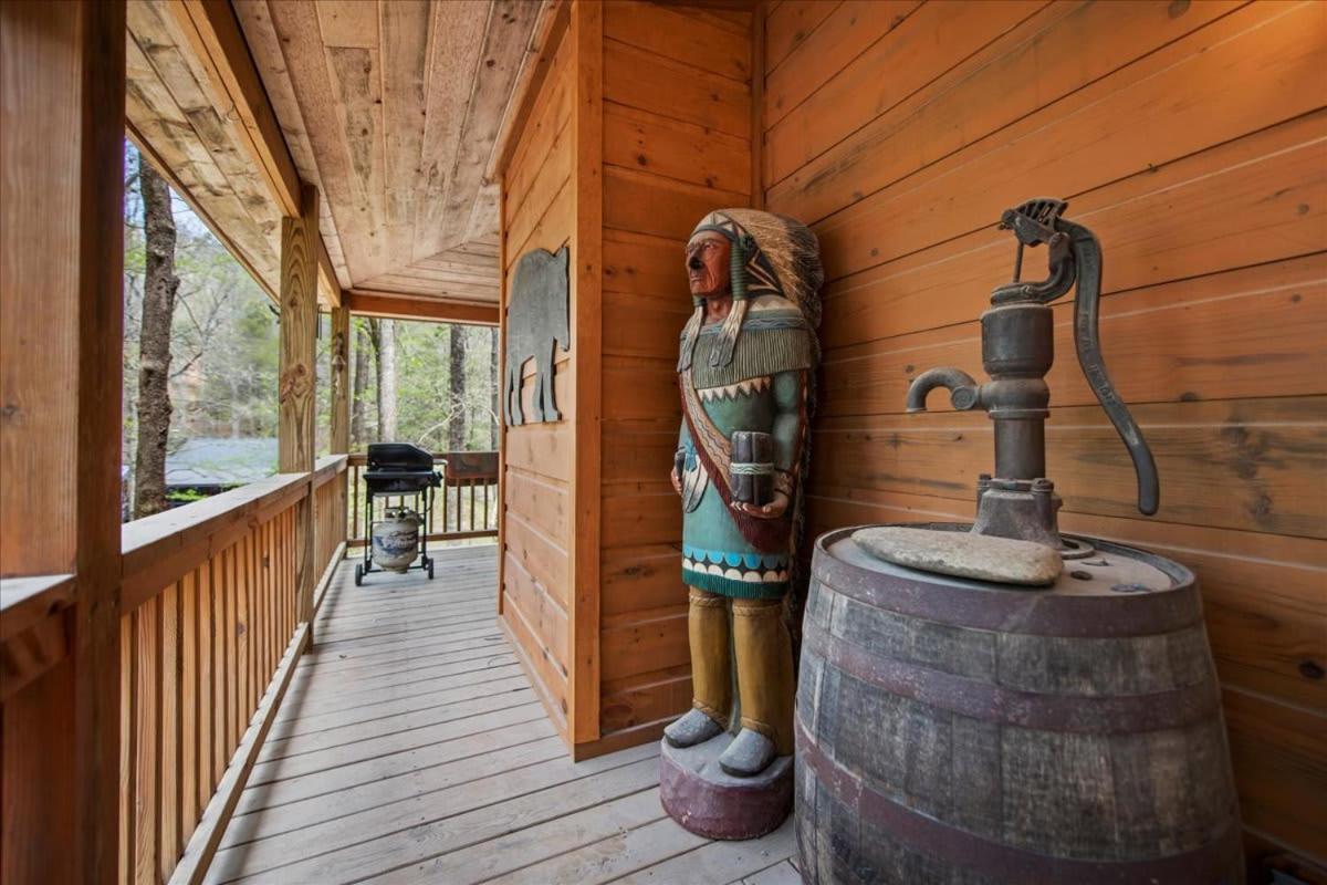 Cozy Cabin Beside Briar Creek, Fire Pit, Wifi Villa Ellijay Eksteriør billede